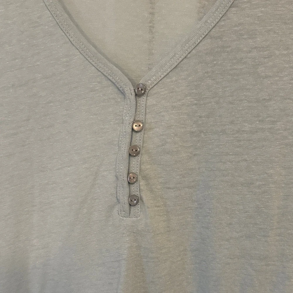 Old Navy Light Blue Short Sleeve Top - Picture 3 of 3
